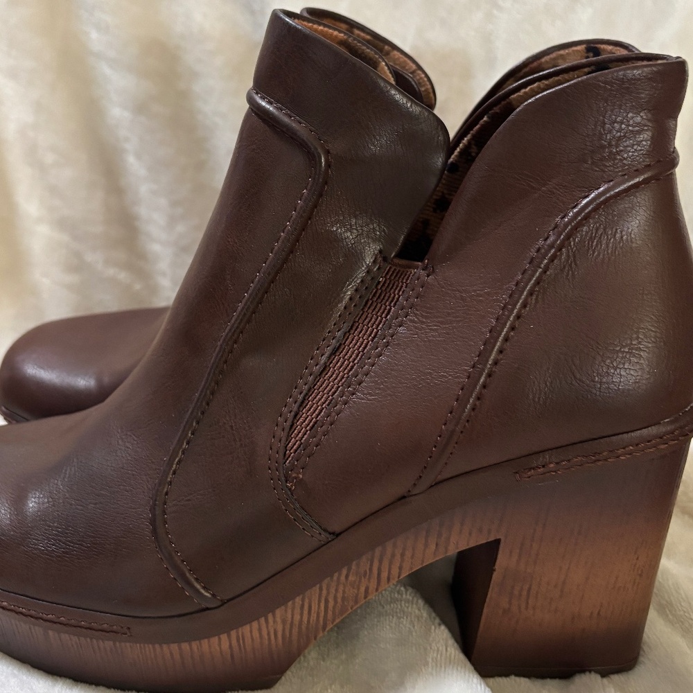 Korks Kork-Ease Robin Platform Ankle Boots 10M Brown Leather Block Heel New
